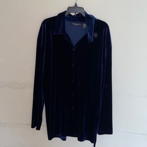 Impressions Lifestyle medium navy velvet button-up